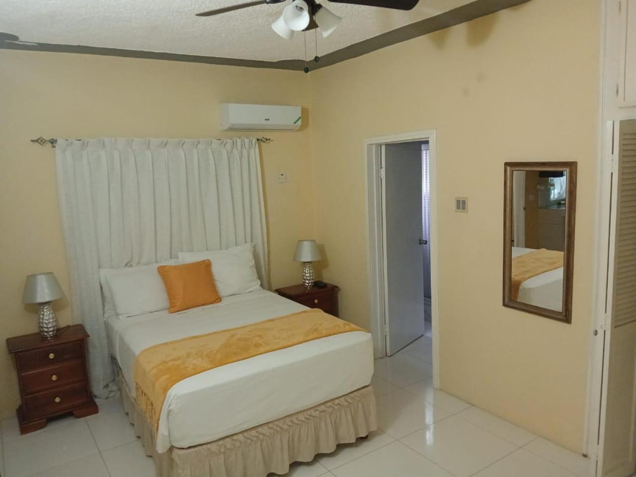 Runthings Hideaway Stay Негрил Экстерьер фото